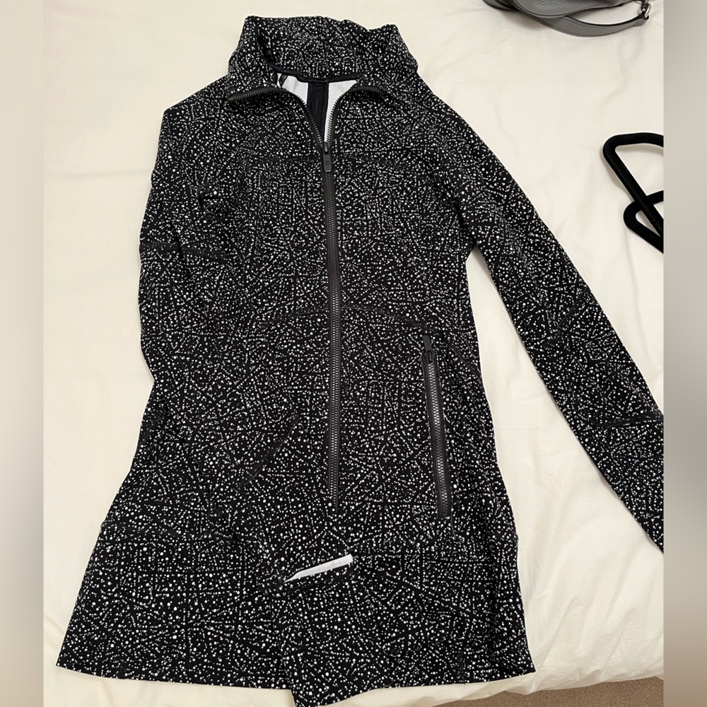 Lululemon light athletic jacket
